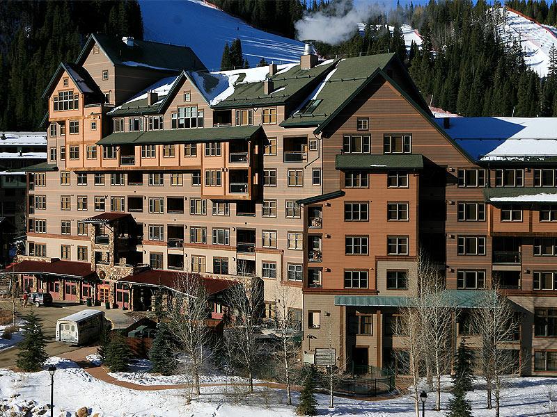 Two-Bedroom at Zephyr Mountain Lodge